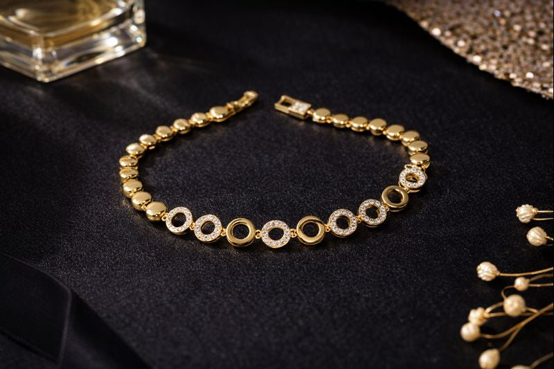 Gold Circle Crystal Bracelet