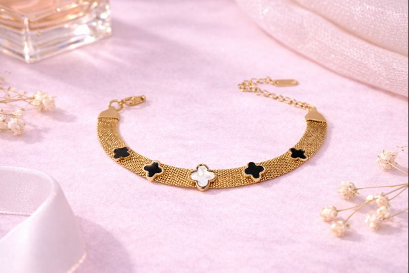 Gold Clover Mesh Bracelet